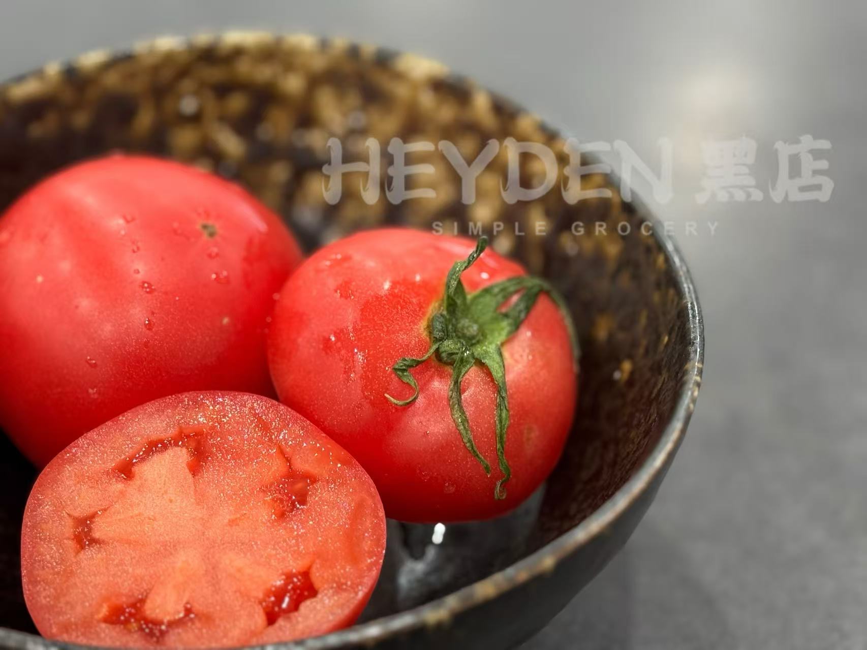 果物 momotarou Momotaro 桃太郎 == Available NOW~ Momotaro tomato (桃太郎) is a