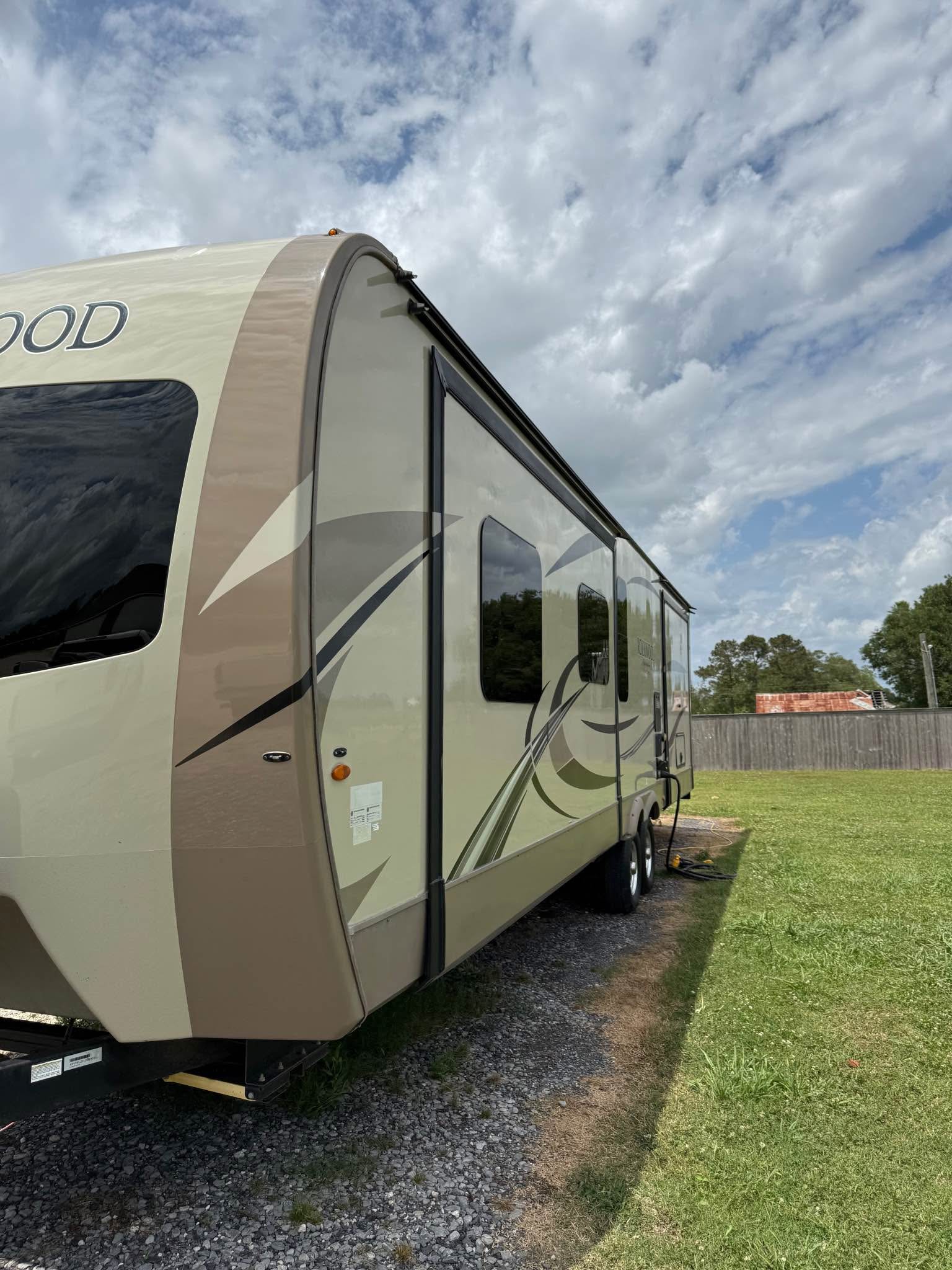 2019 Forest River Rockwood Signature Ultra Lite 31 Foot - RVs & Campers ...