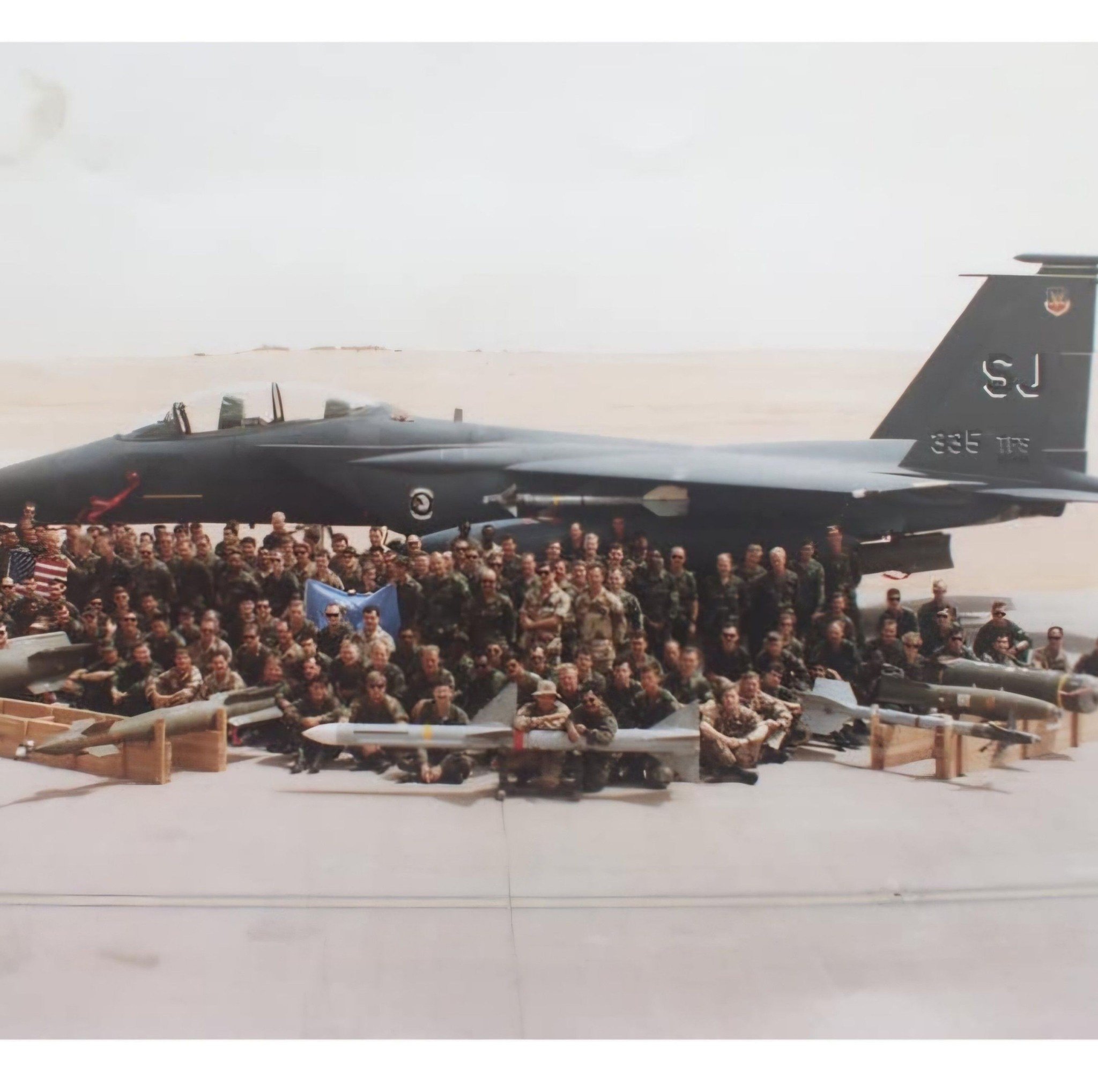 F-15 Eagle | It's not one F-15 in time lapsed photography it's actually ...
