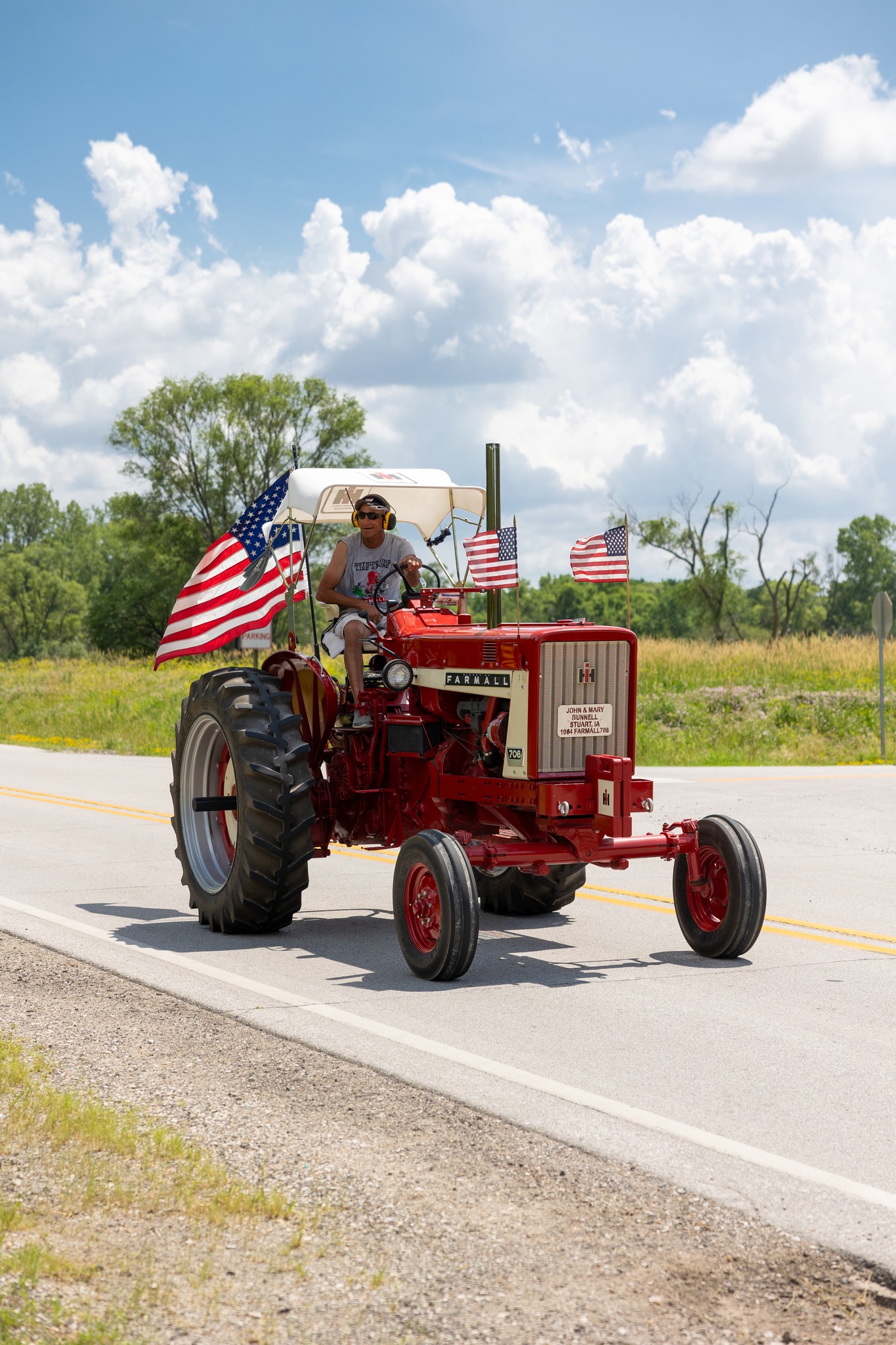 WHO Great Iowa Tractor Ride... - WHO Great Iowa Tractor Ride