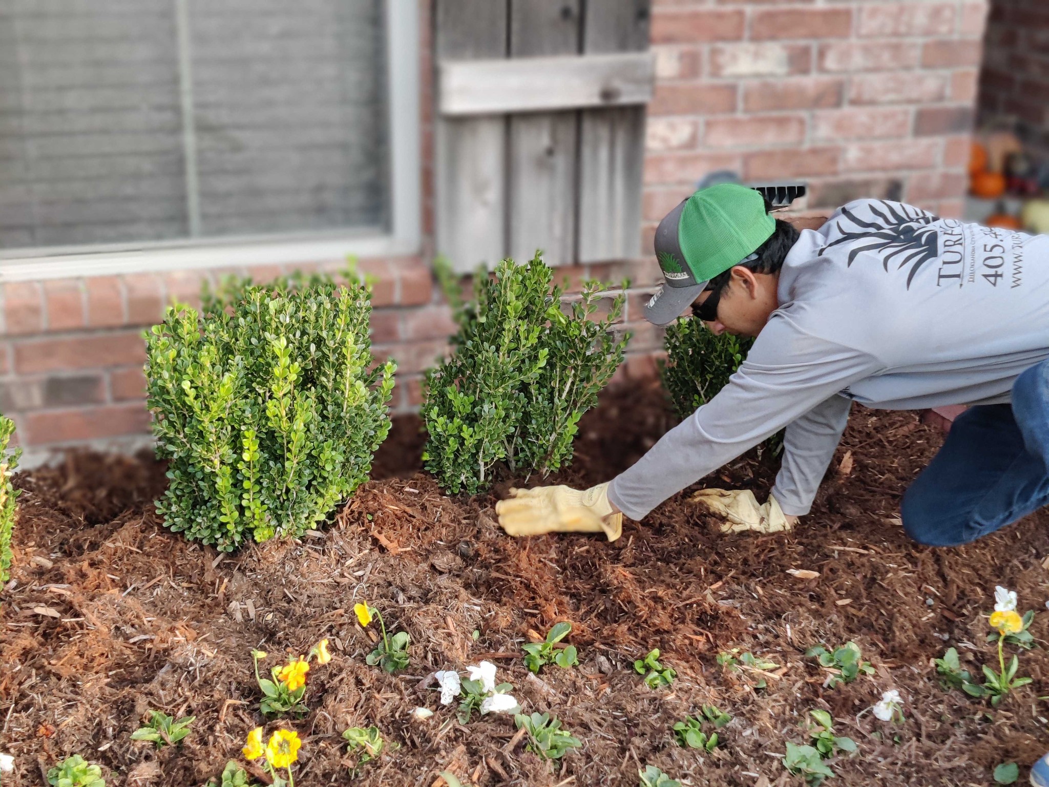 TurfWorks LLC - 🌼🍁 Looking for seasonal color? We've got... | Facebook