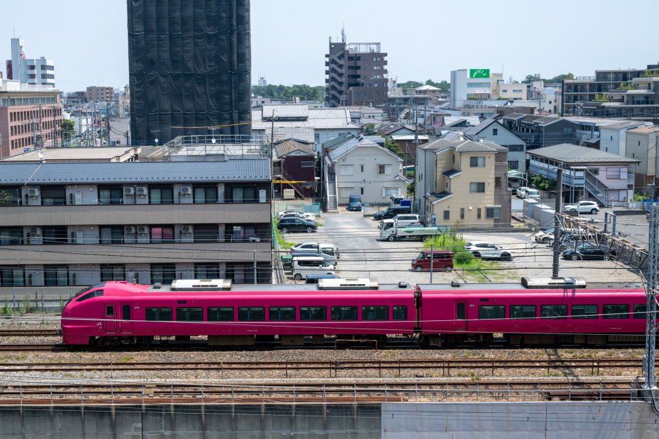 運転席へのご招待 E1系運転室 鉄道博物館本館と南館の間に 屋外展示