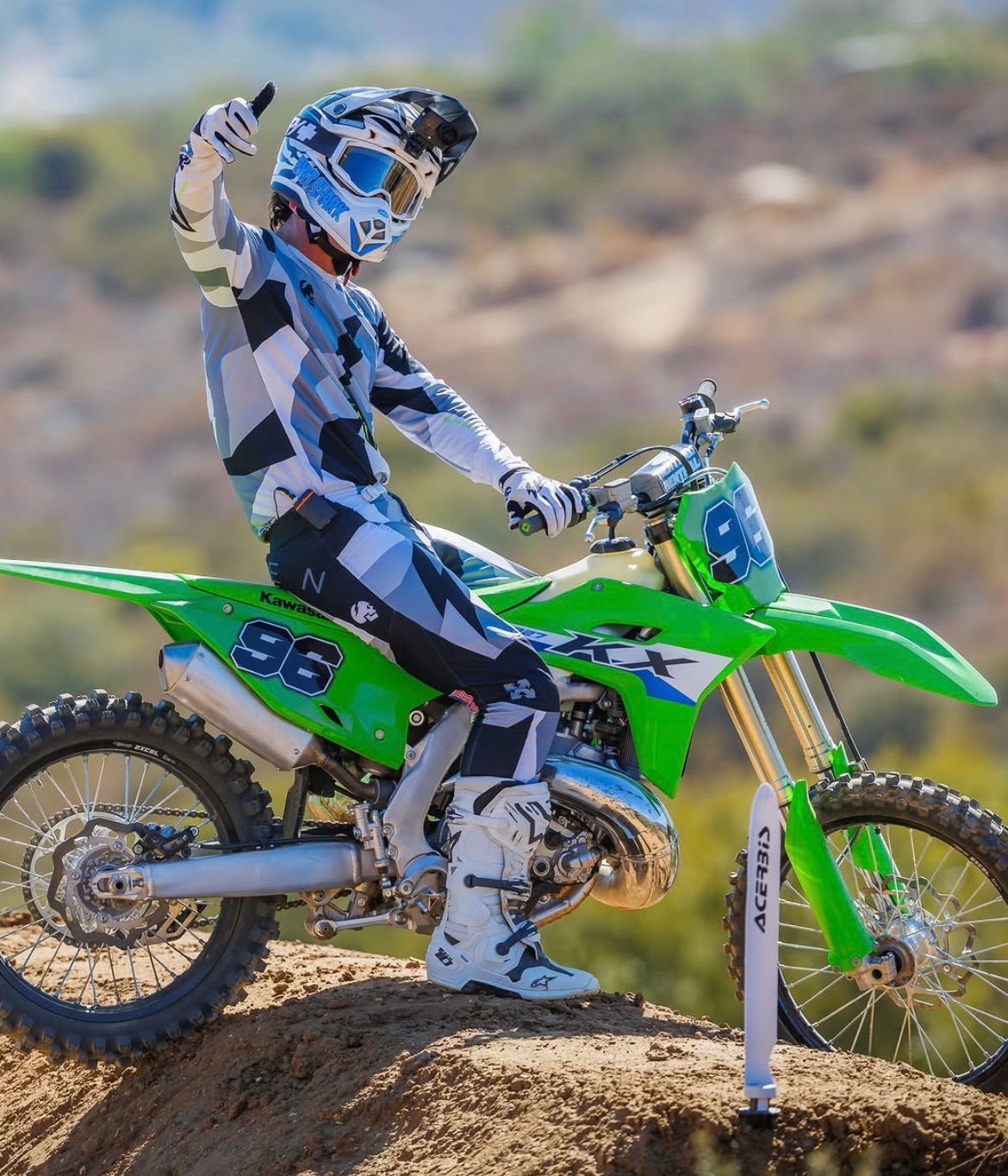 Axell Hodges - Finally Entered my 2-Stroke Era! KX327