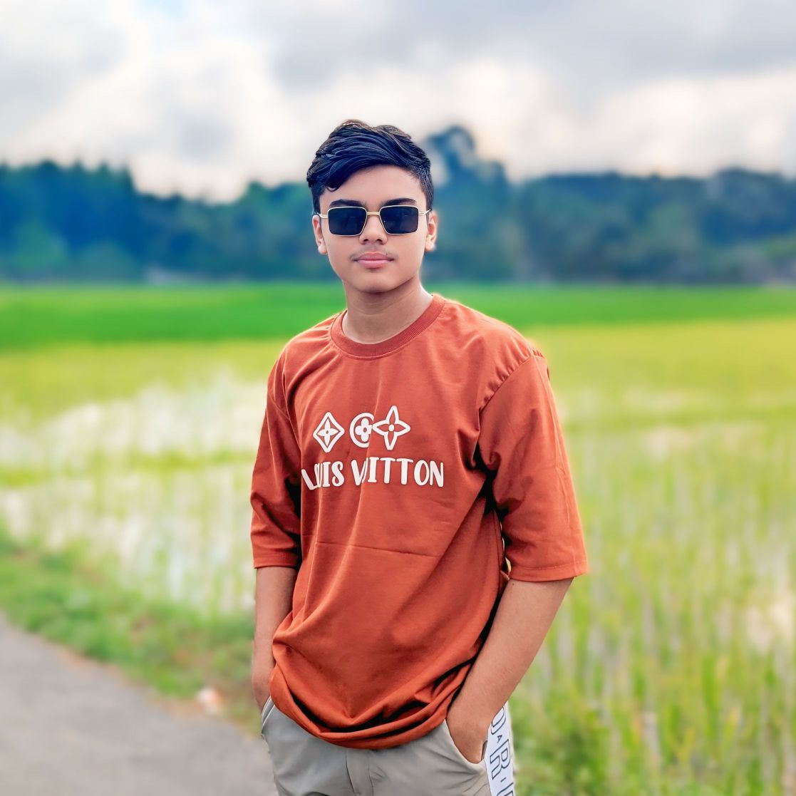M D Apon