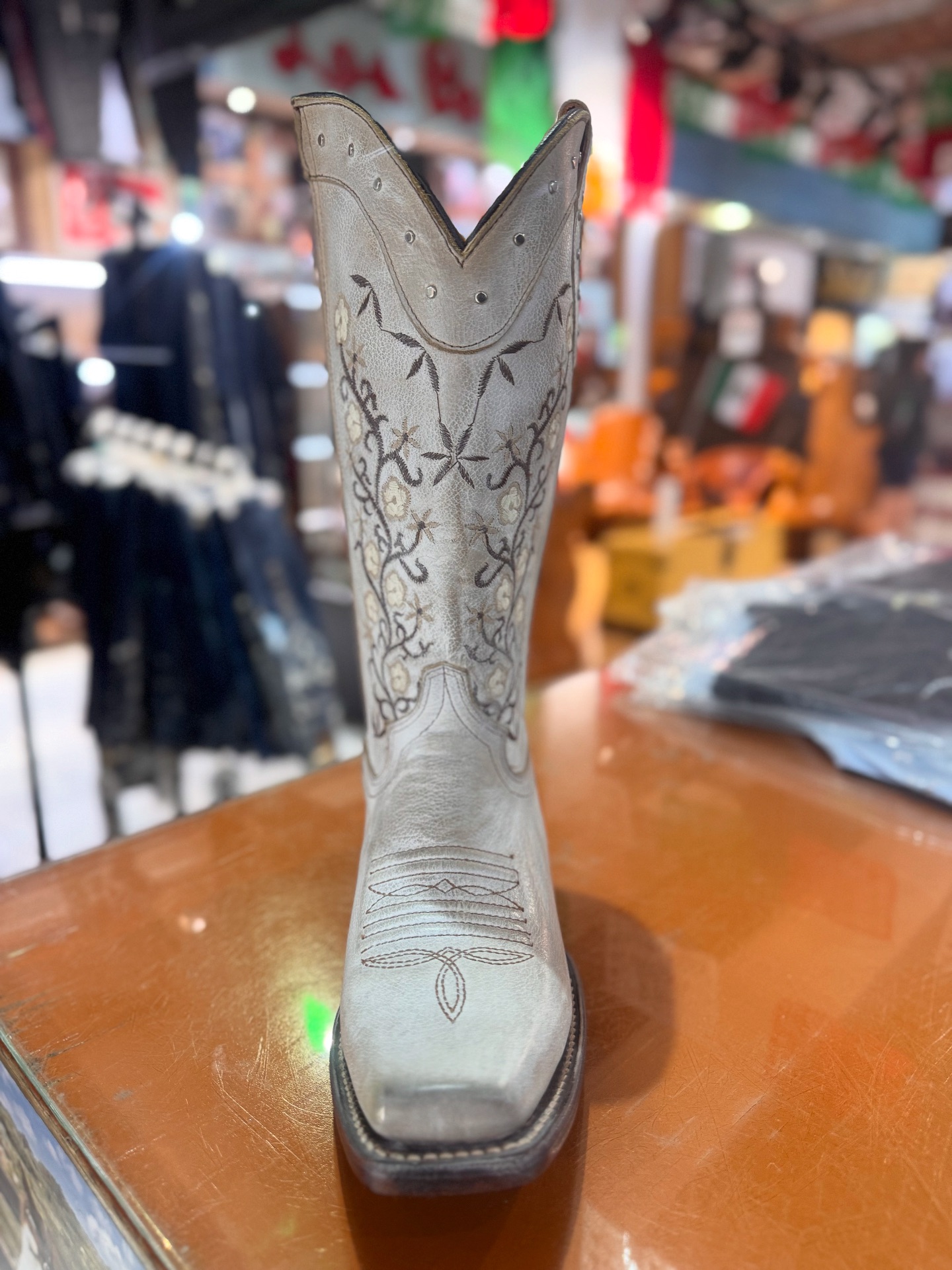 Botas Los Potrillos added a new... - Botas Los Potrillos