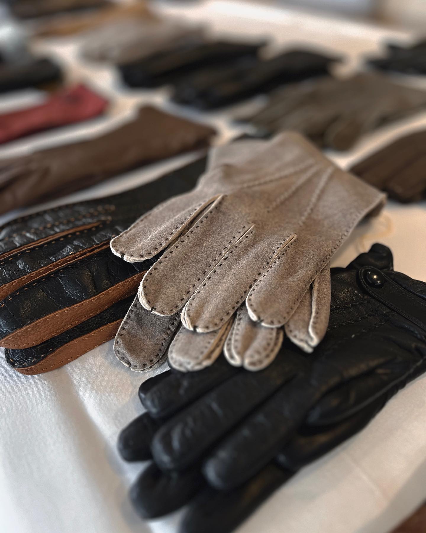 tannenbaum handschuhe Faderr Winterhandschuhe, 1 Paar Winter Warme Handschuhe, Fingerlose Polar Fleece Fäustlinge, Fingerlose Warme Handschuhe Winddichte Handschuhe mit Flip Cover für Männer Frauen (Schwarz, M) Fashion Raum: Schlafzimmer Color Frame:Desert Mud Get Creative: Black & end features including full