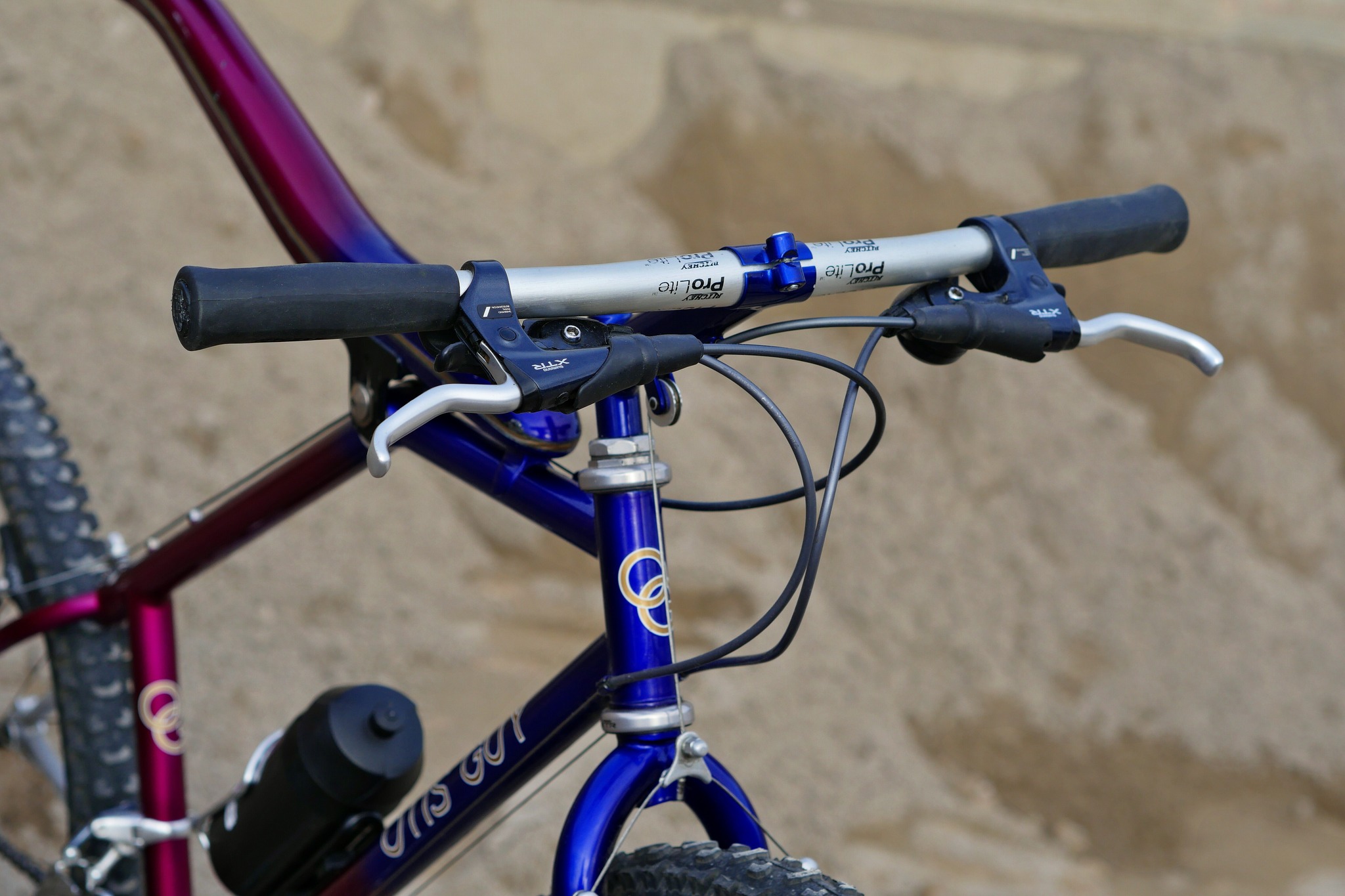 Shimano XTR M900 groupset review: durable shift levers
