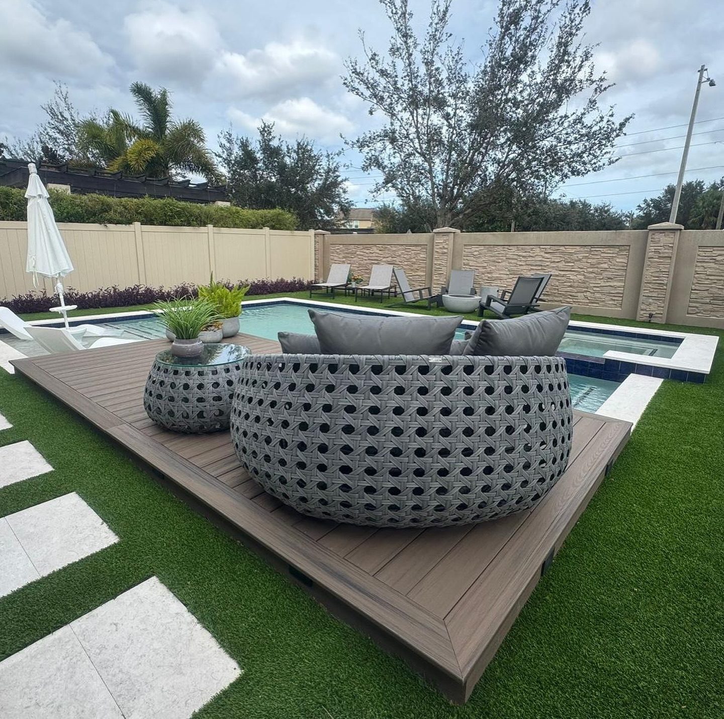 Lectus Furniture | Orlando FL