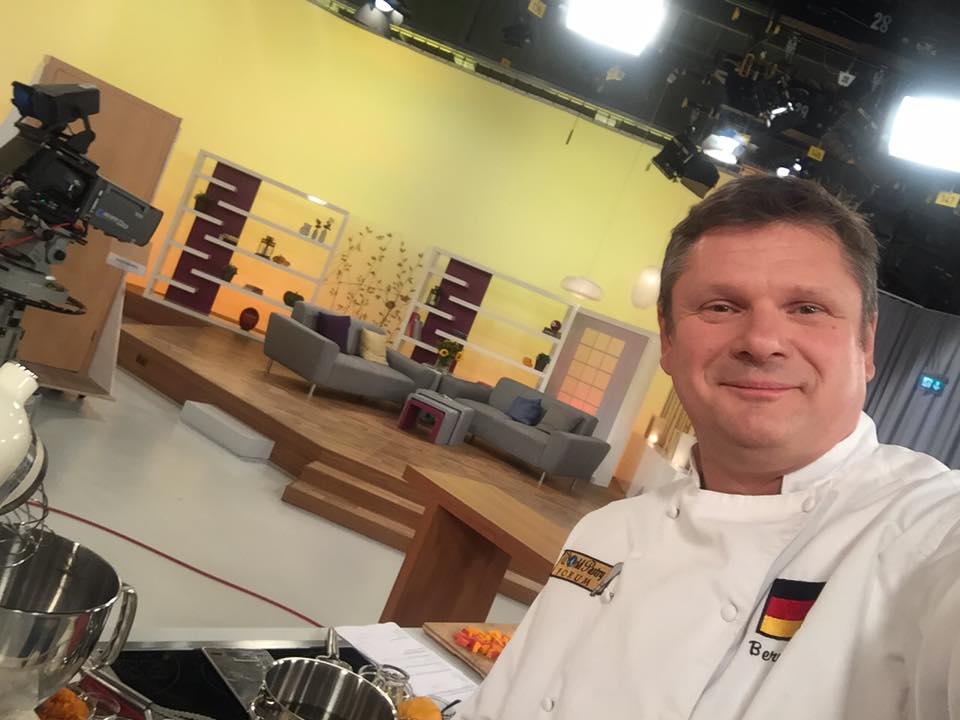 bernd-siefert-so-vorbereitungen-abgeschlossen-studio-2-facebook