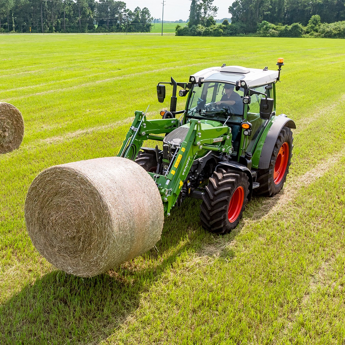 The Fendt 200 Vario is a compact, sleek... - Java Farm Supply | Facebook
