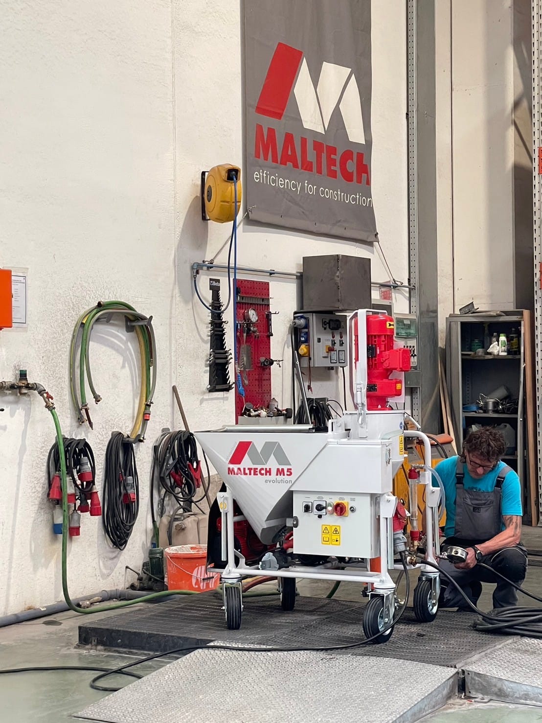 🚧 EFFICIENTCY FOR... - เครื่องพ่นปูน Maltech Thailand