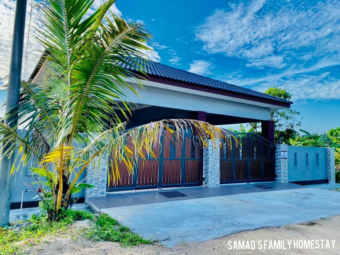 Samad's Family Homestay