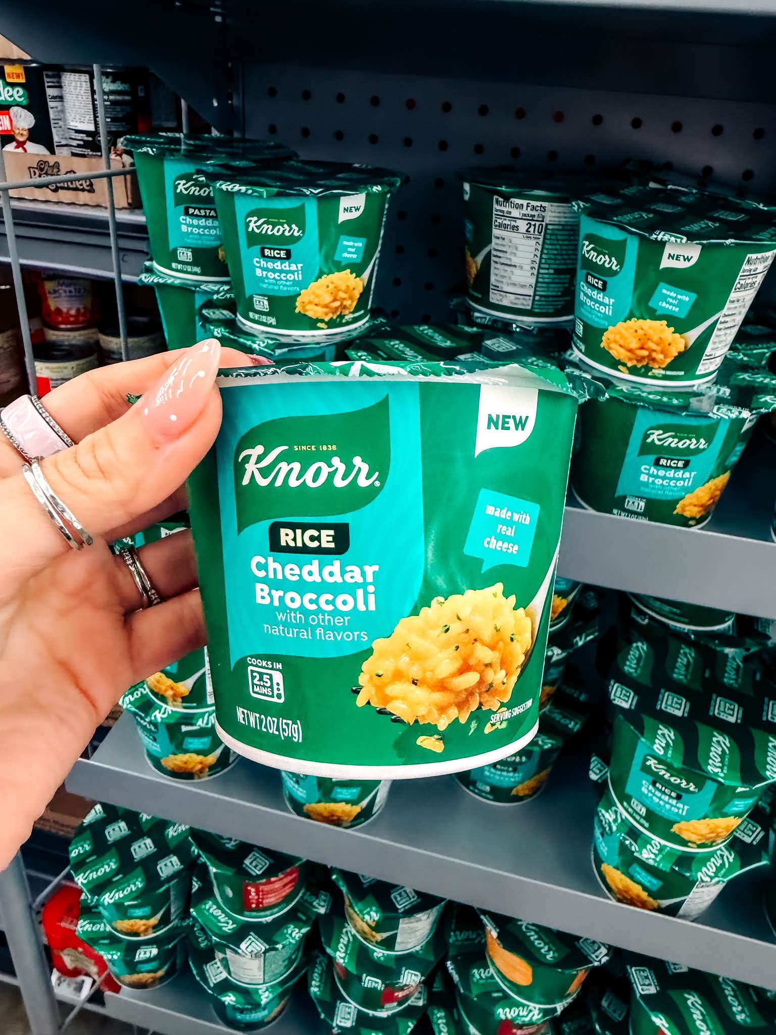 Walmart has these NEW Knorr cups and they look perfect for an easy