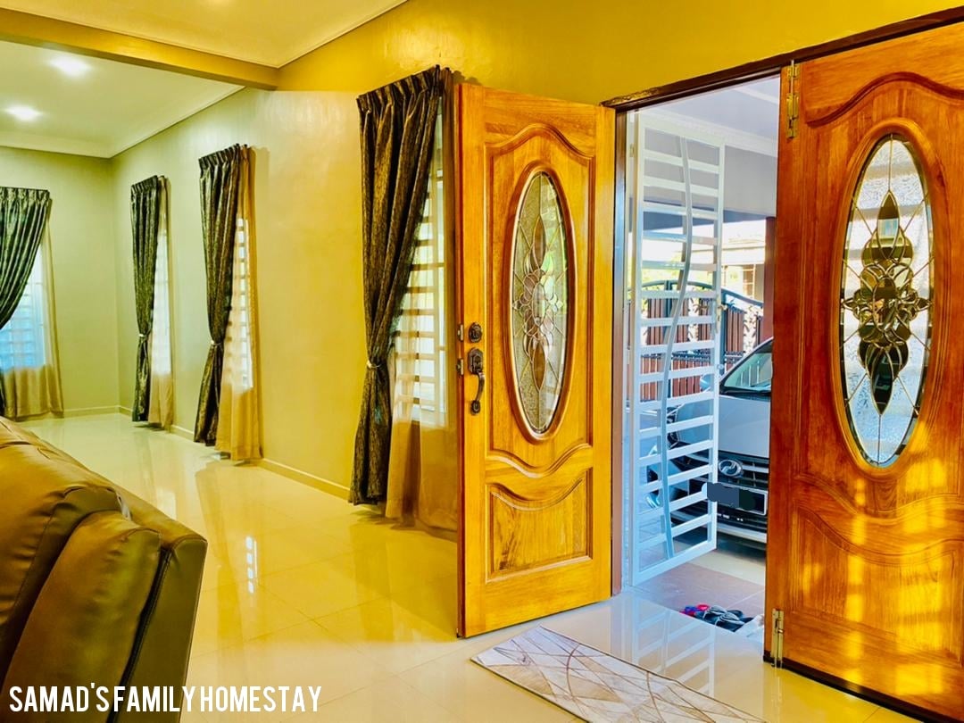 Samad's Family Homestay