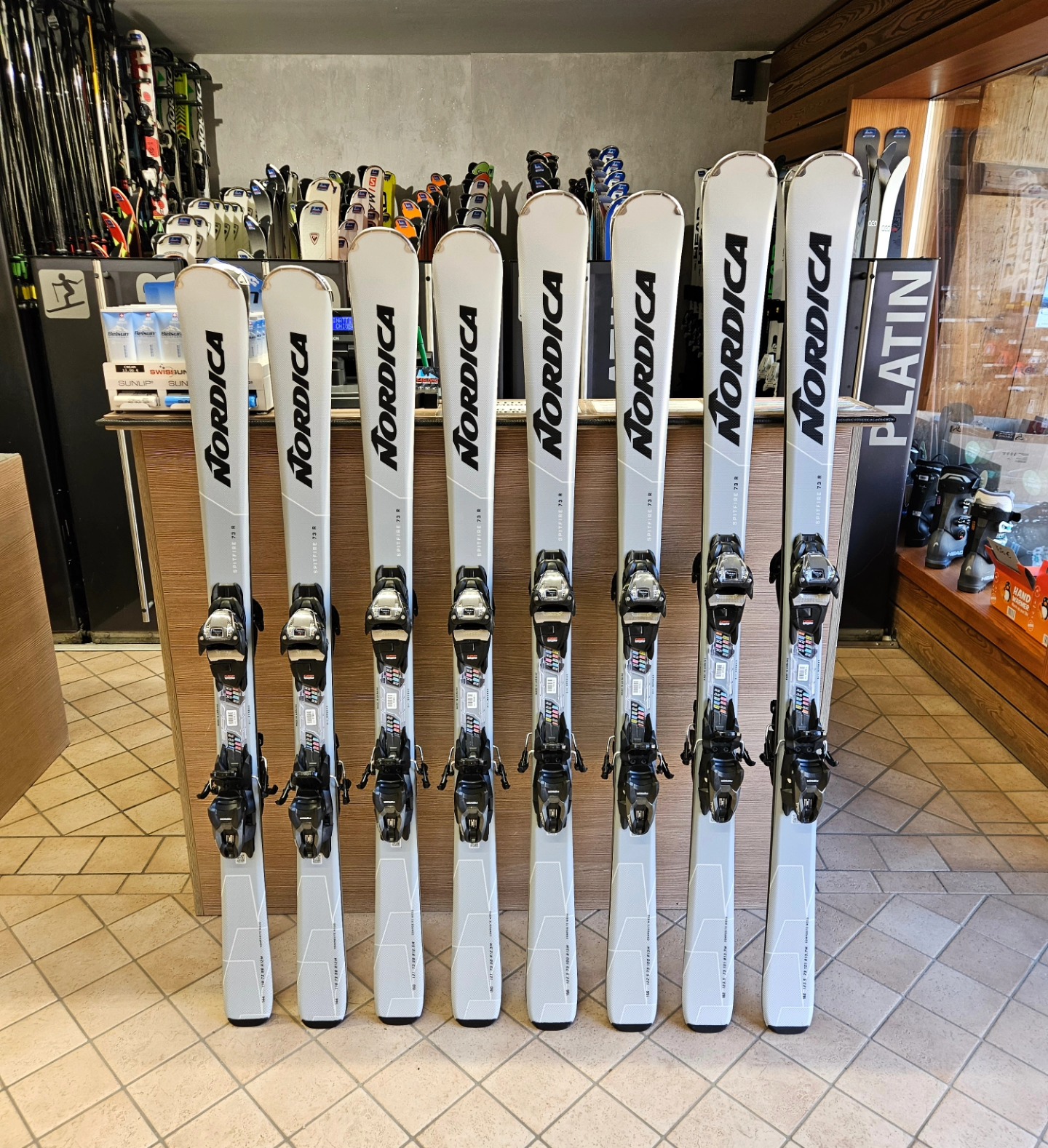 24/25 新品 FISノルディカ ドーベルマン SL WC 165cm