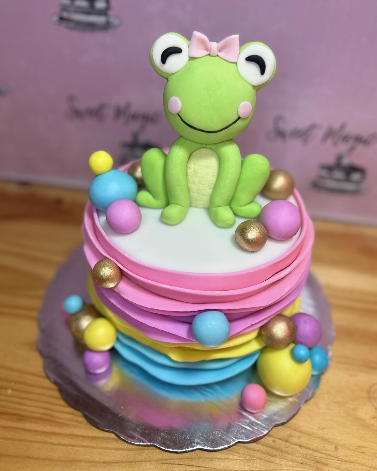 Sweet Magic - 🐸 ¡Este pastel de rana es lo más tierno que... | Facebook