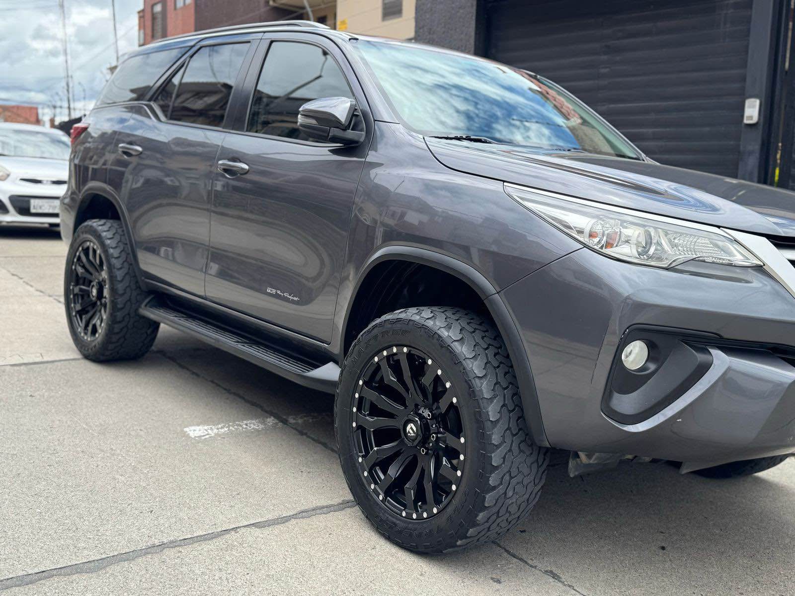 En Cuenca AROS Y LLANTAS RIN 20 x 9 MM - 6 huecos. Ideal para Toyota ...