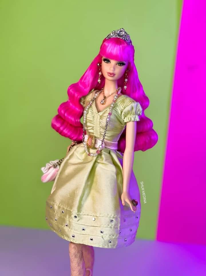 Pink Tarina Barbie Signed~ 08