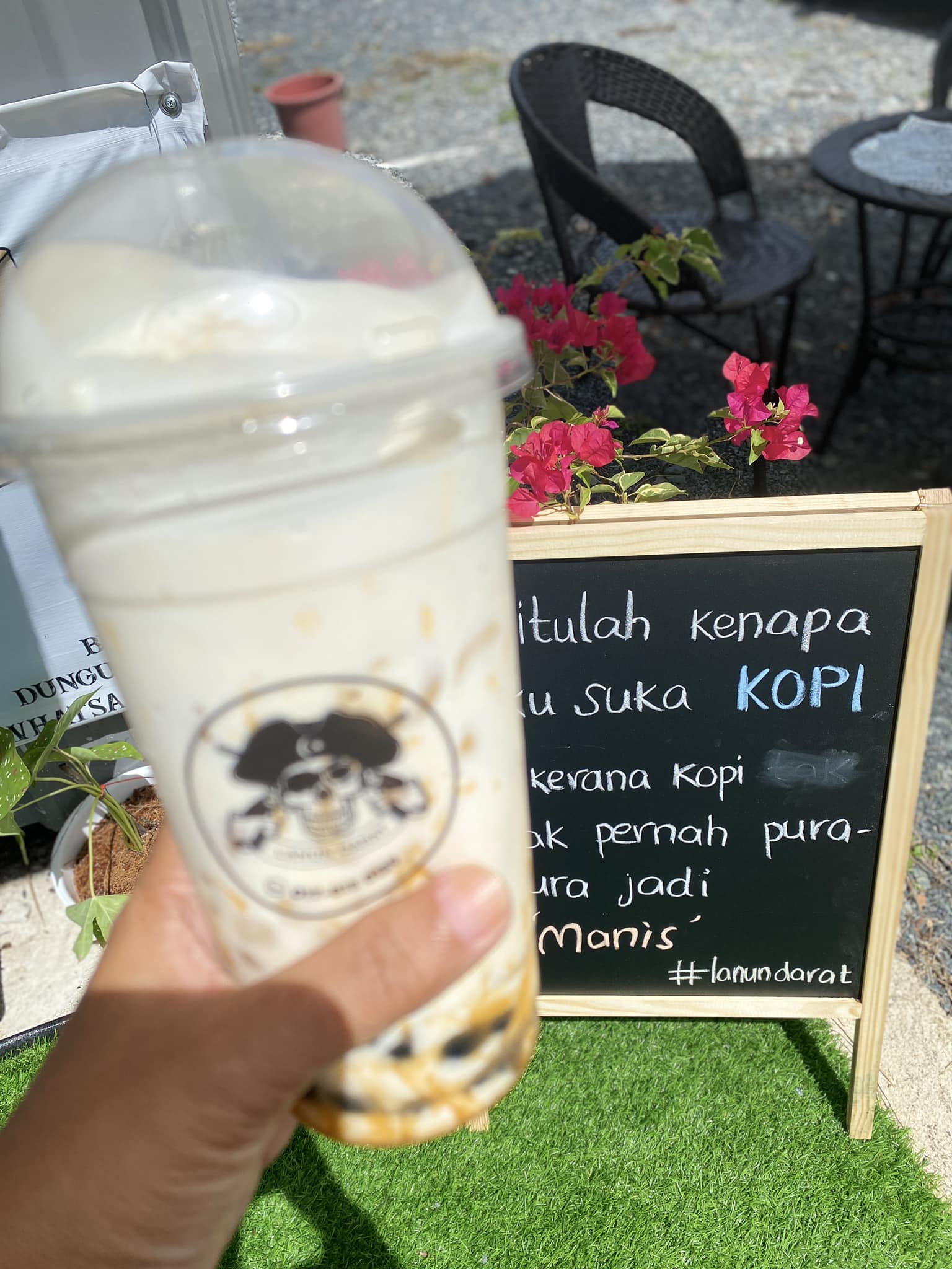 Kopi & Roti Kukus | Dungun