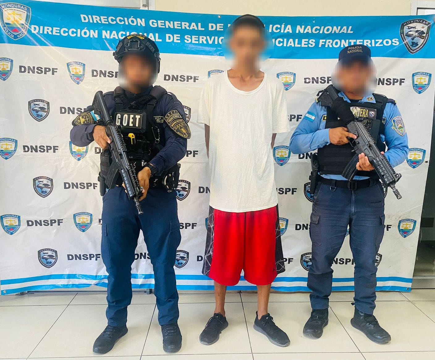 Policía Nacional de... - Policía Nacional de Honduras