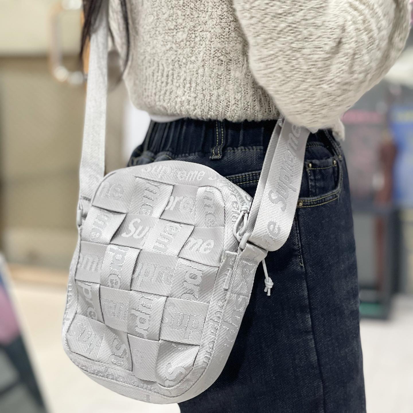 SUPREME WOVEN BAG兩色大熱款❤️‍?❤️‍? #現貨發售#門市及網站均有 