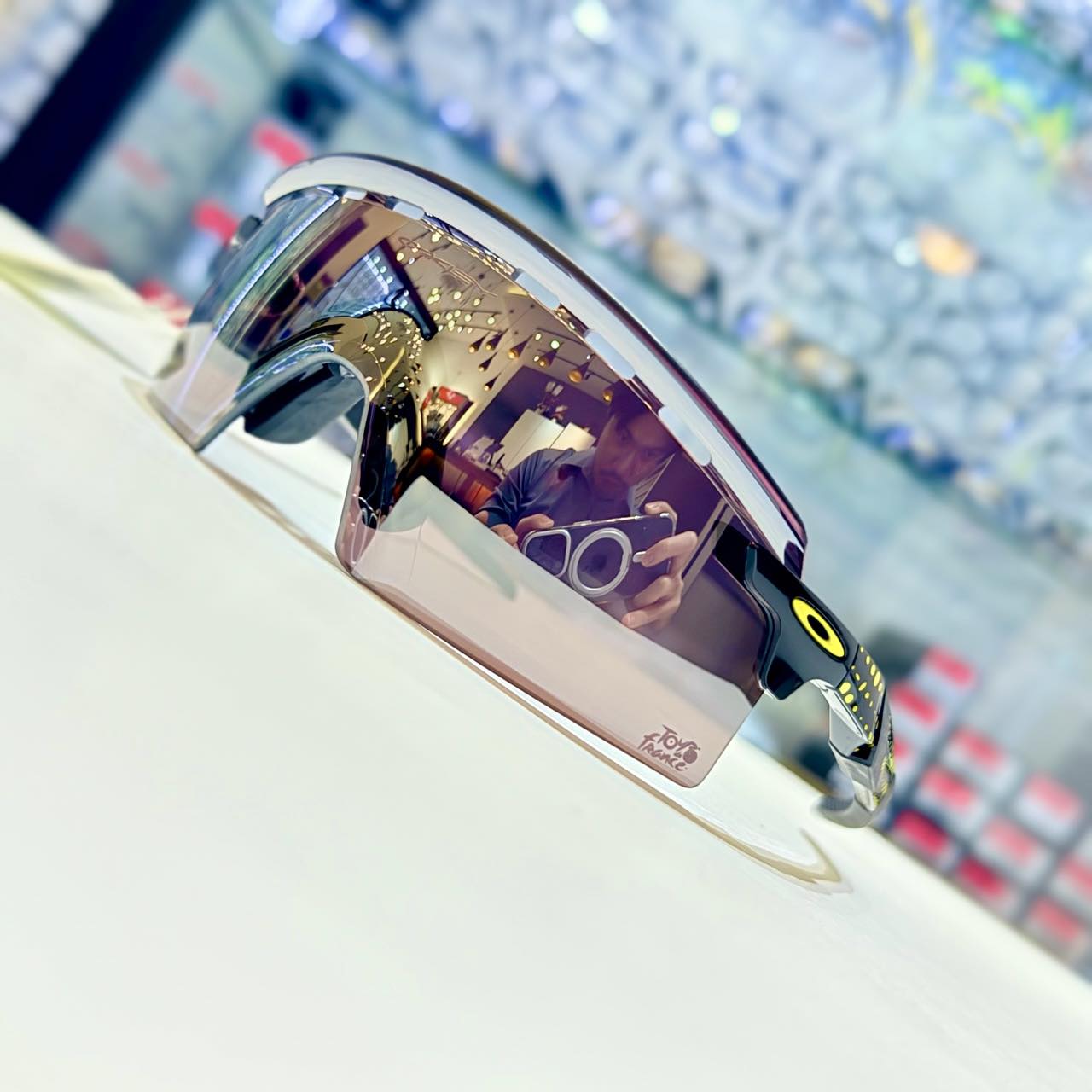The Oakley Encoder Strike sunglasses are designed for high 