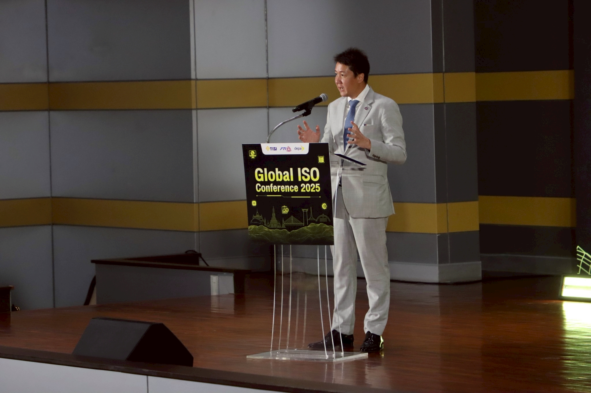 สำนักงานมาตรฐาน... - สำนักงานมาตรฐานผลิตภัณฑ์อุตสาหกรรม - สมอ.