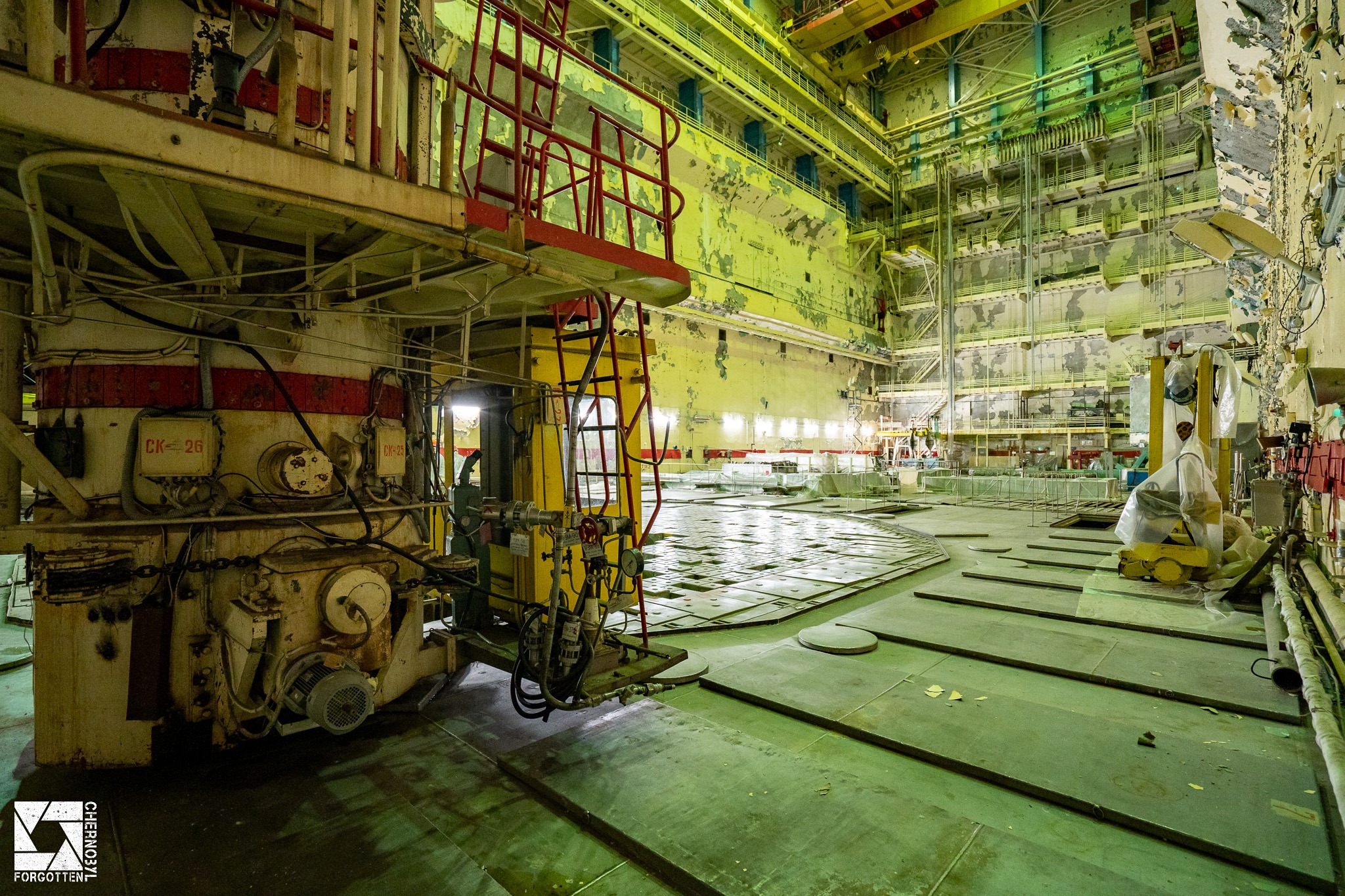 Forgotten - Refuelling robot of the Reactor 3 of the ChNPP. | Facebook