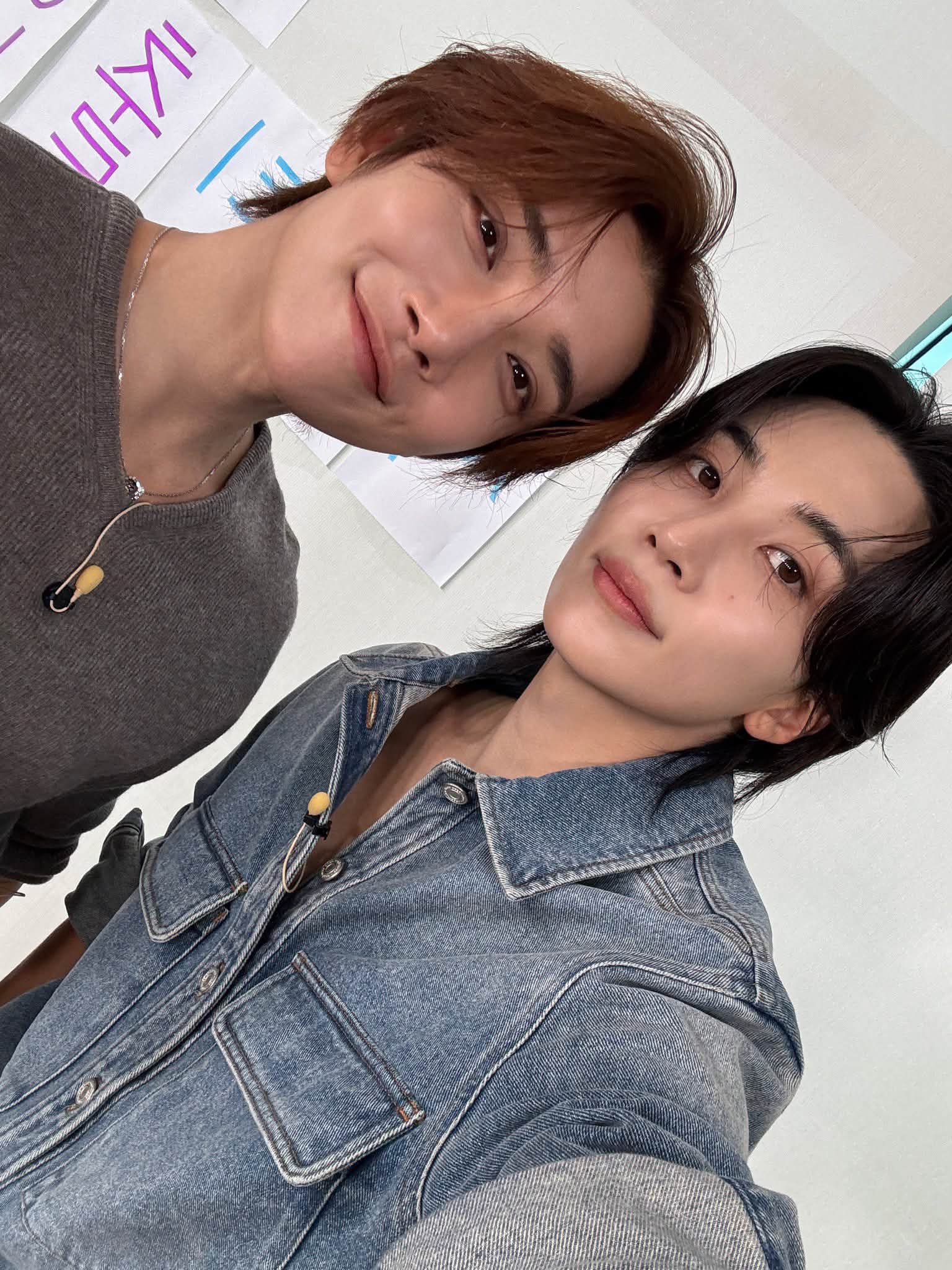 Seventeen Jeonghan and Joshua selfie update