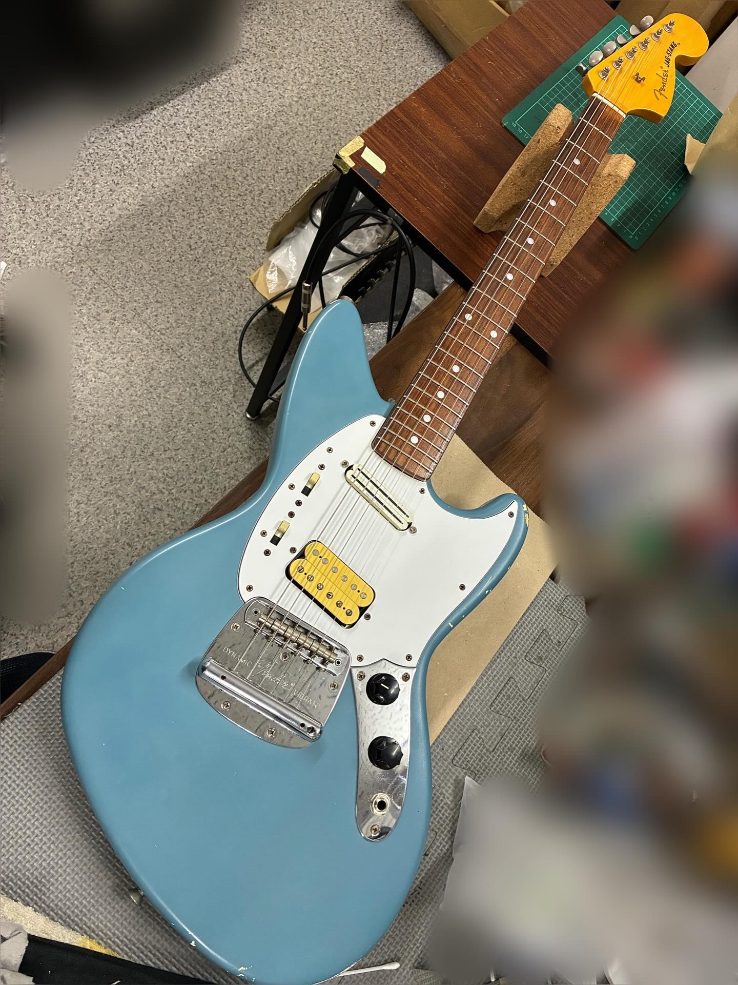 2ndguitars - Ibanez AF105-NT フルアコなんですが 心持ちボディが薄め