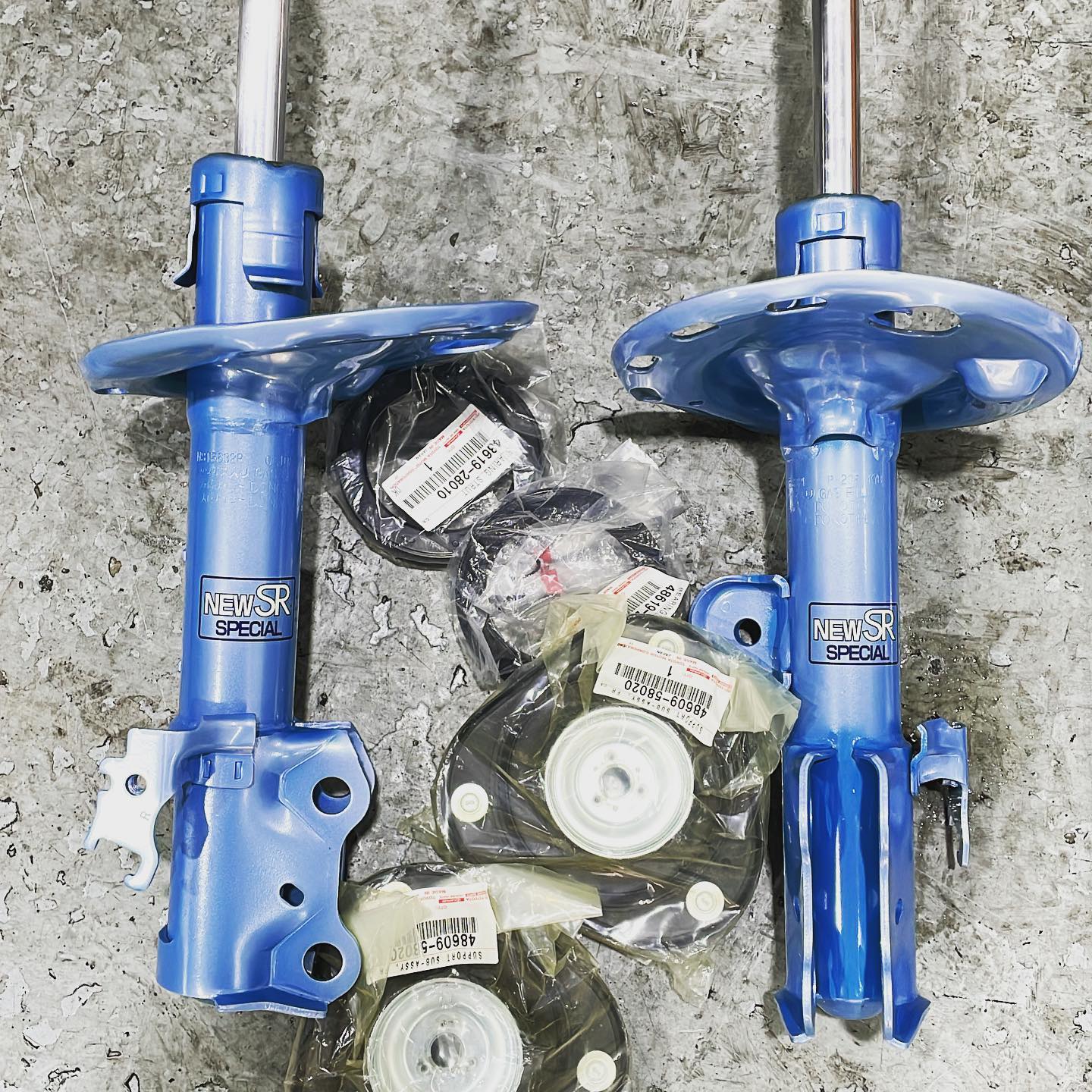 once discontinued the NEW SR Special shock absorber / dampers by 
