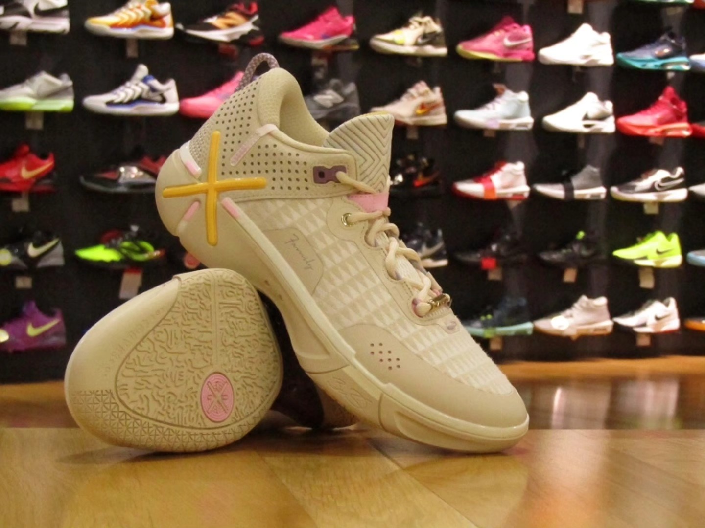 発売中】 Li-Ning WADE SHADOW 6 (ABPU029-6) Size:US8.0～US11.0/US12 