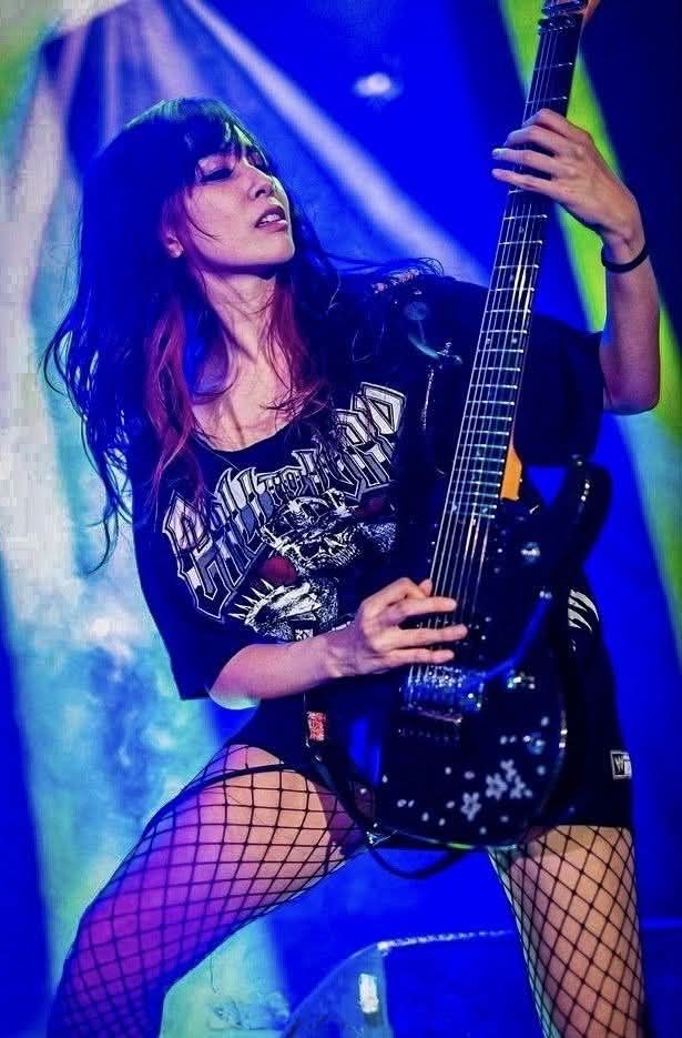 Saki, solo guitarist and former Mary's Blood member