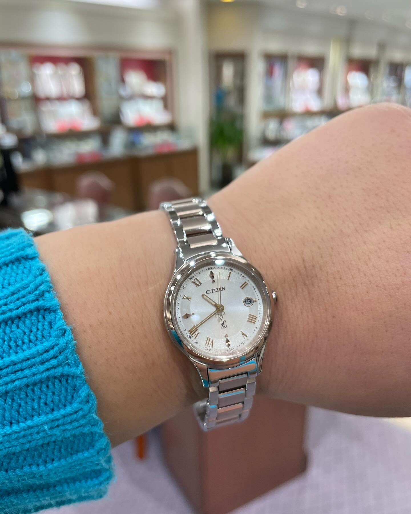 CITIZEN XC ES9496-64W ¥99,000 北川景子さんのCMでもおなじみの新 