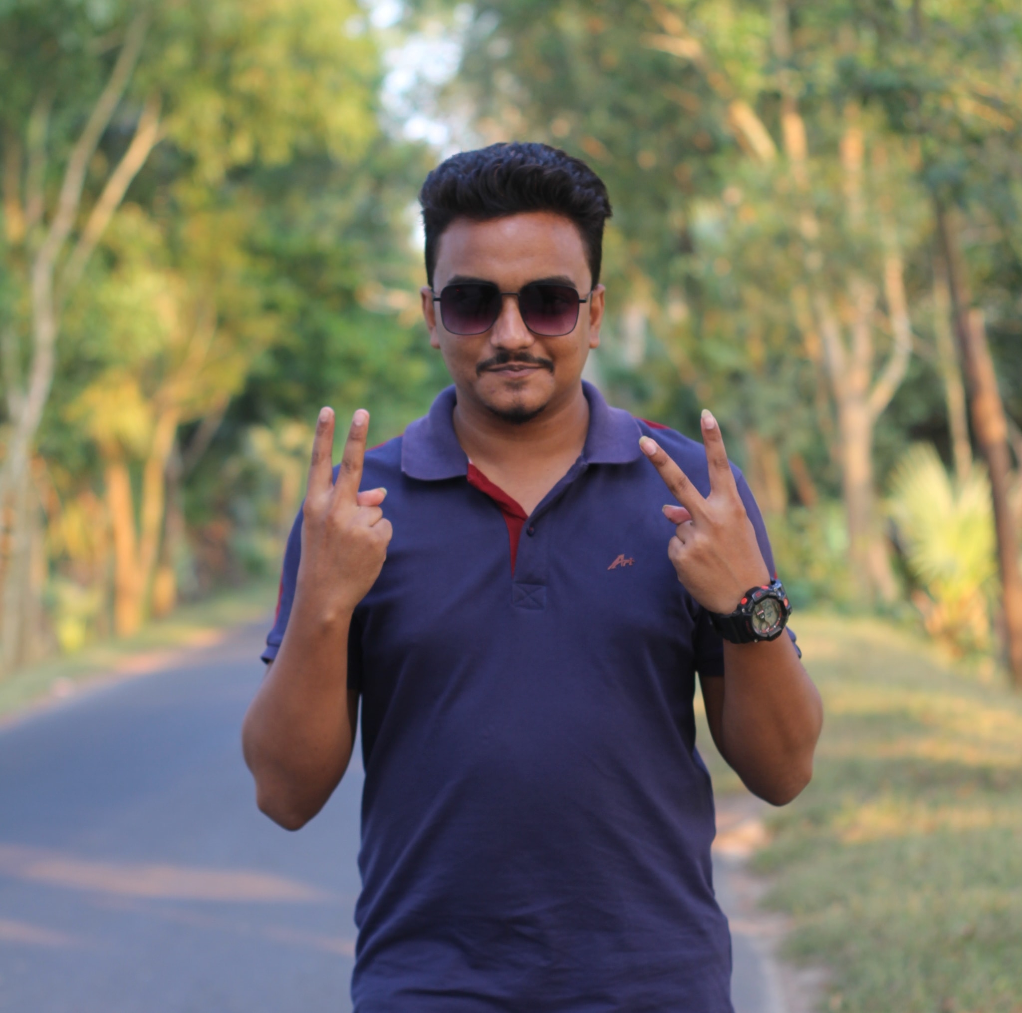 S R Shohan