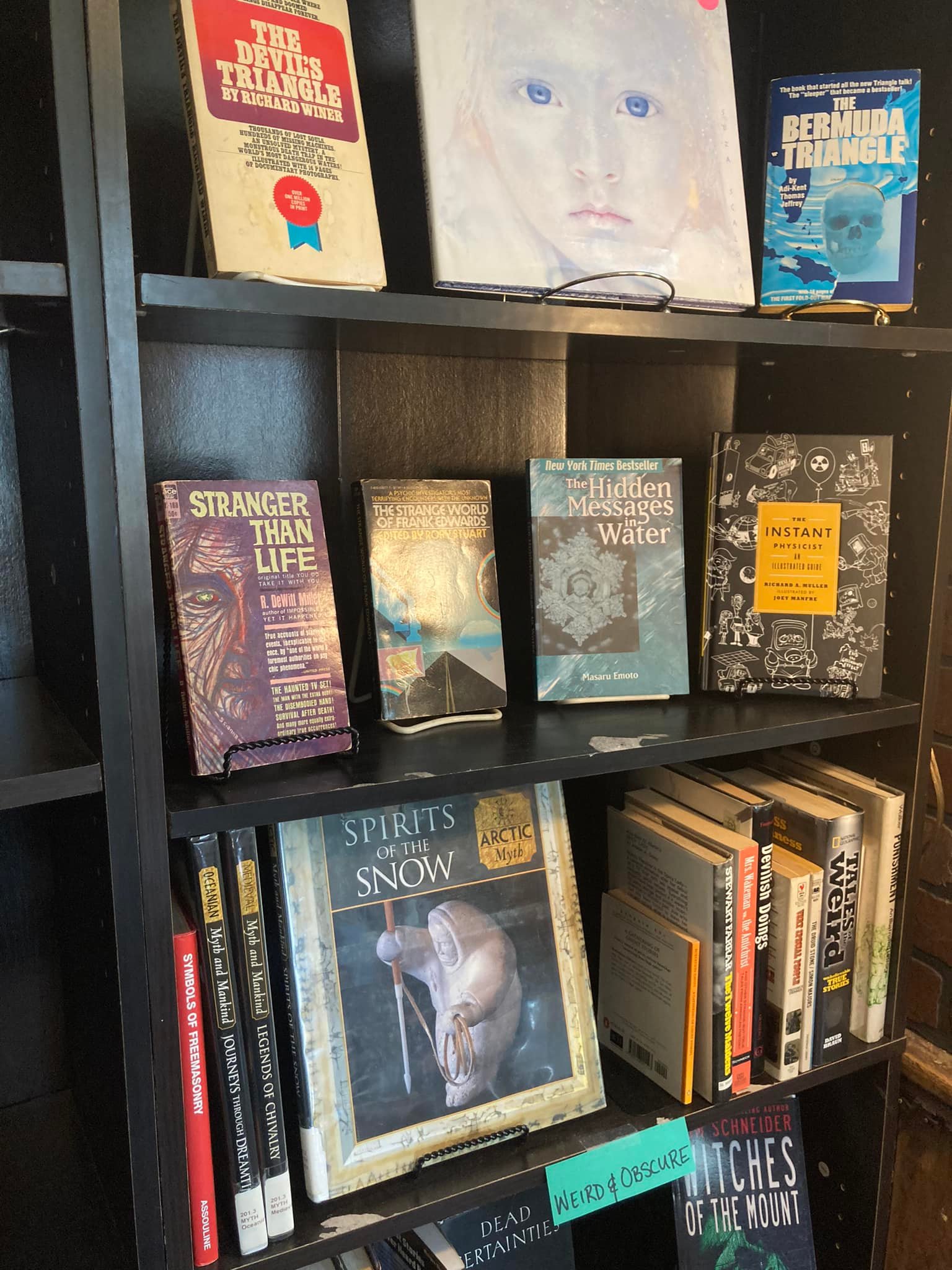 Familiar Books & Metaphysical Shop | Springfield OH