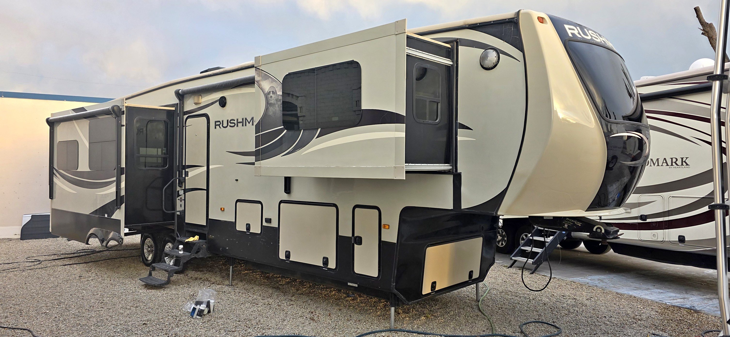 2014 Crossroads rushmore roosevelt - RVs & Campers - Lehi, Utah ...