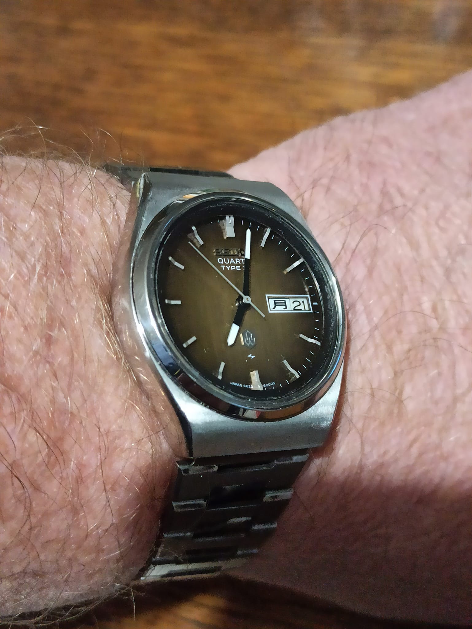 Seiko 4623-6003 from August 1976 on its original bracelet. Radiant 