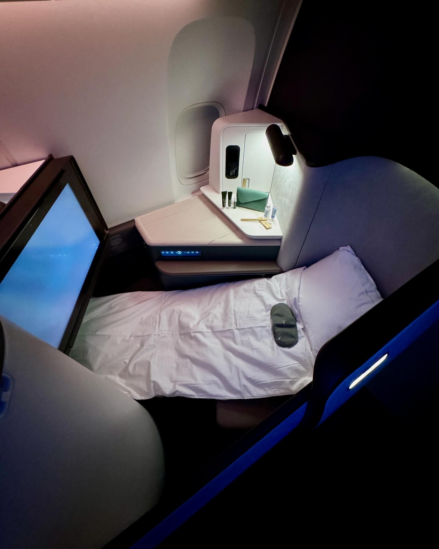 Sam Chui - First look of the Aria Suite - Cathay Pacific’s...