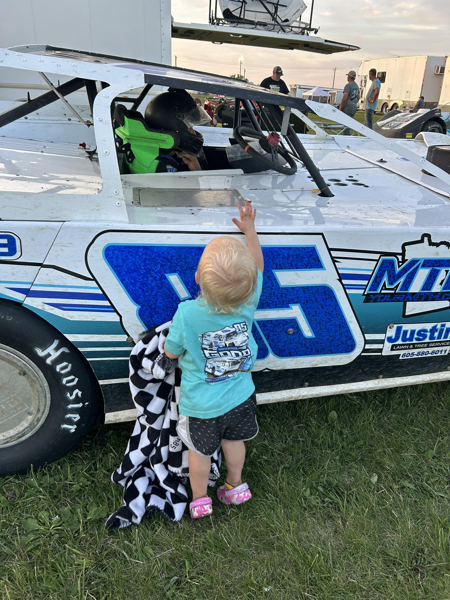 Good - 📍 Casino Speedway 🔥 11 Late Models, 2 Heats 𝗛𝗘𝗔𝗧: 3rd ️DNF ...