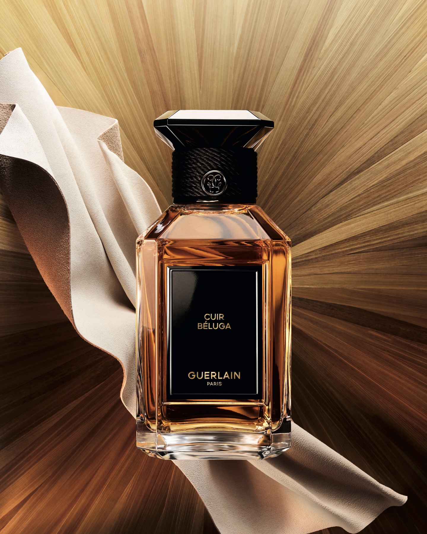 The exquisite softness of white suede. The richness of vanilla. The essence  of pure luxury. Cuir Béluga from L'Art & La Matière Collection. —  #GuerlainFragrance #LArtetLaMatière #AmberFragrance #Perfume  #PerfumerSince1828