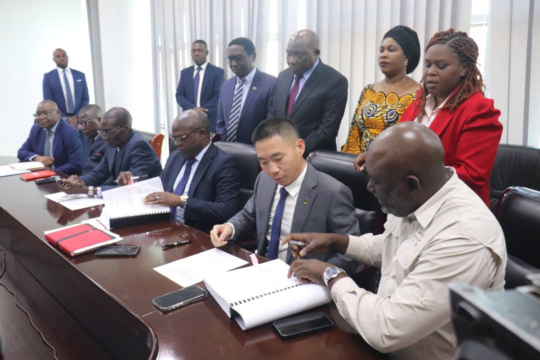 GOVERNMENT THROUGH RDA SIGNS... - Road Development Agency | Facebook