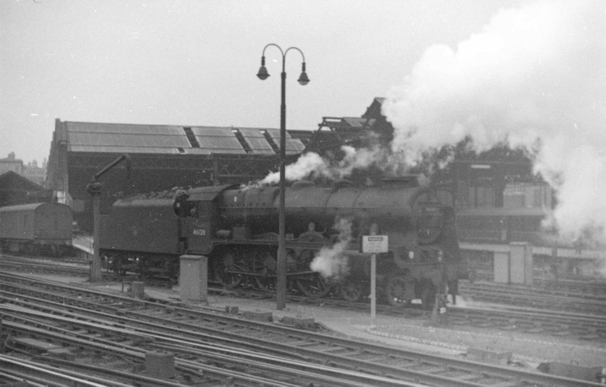 Euston in the good old locomotive days