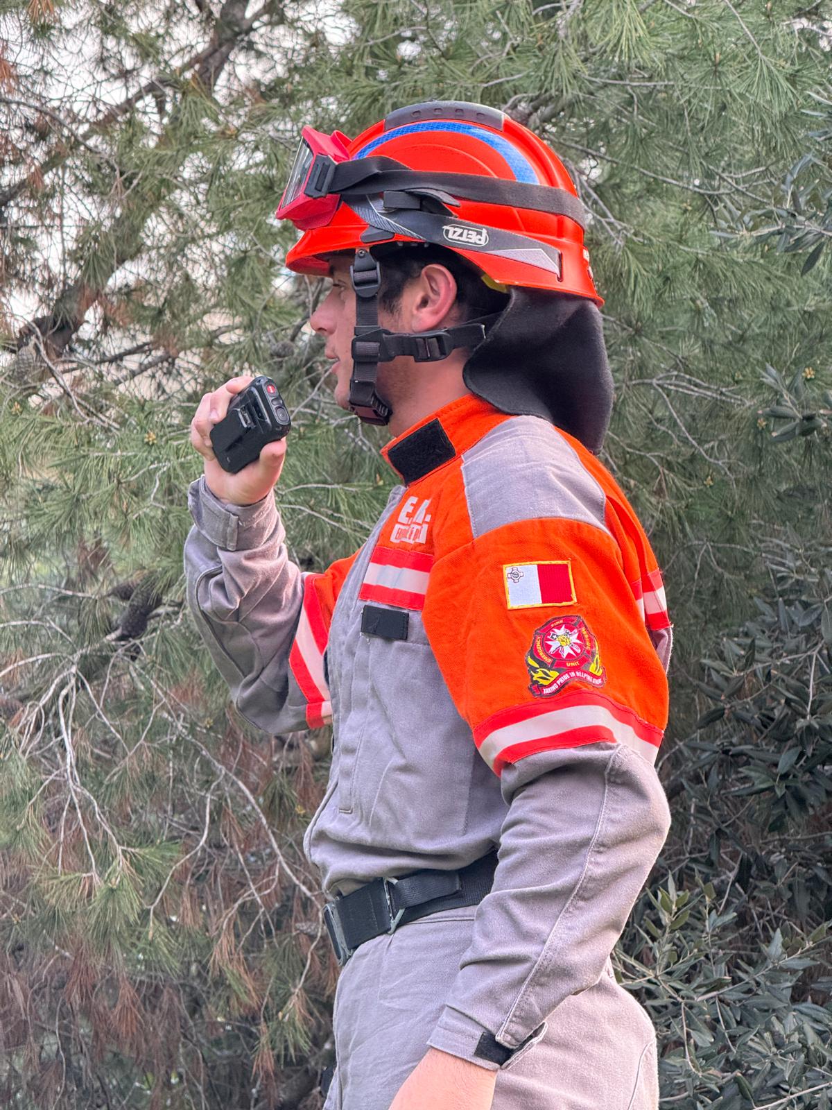 Emergency Fire & Rescue... - Emergency Fire & Rescue Unit