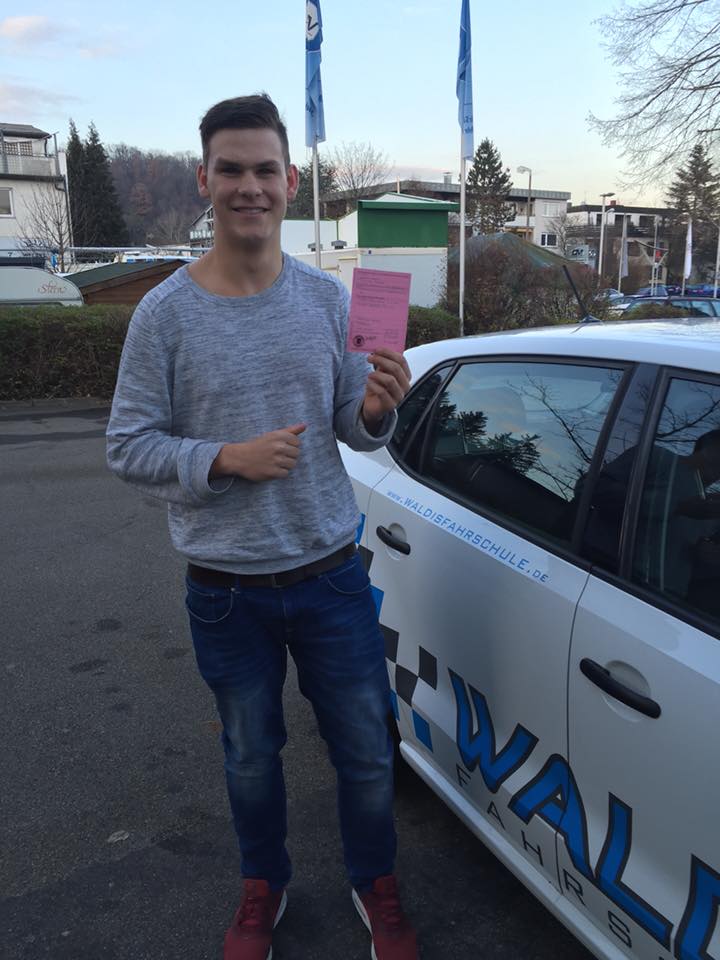 Waldis Fahrschule | Kusterdingen