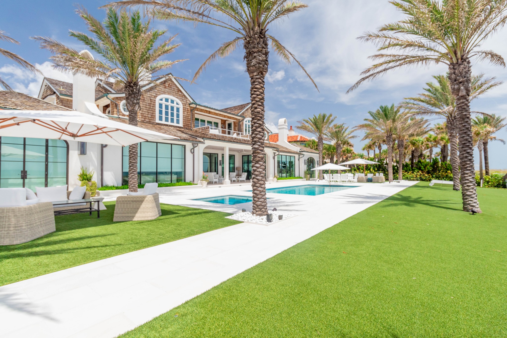 Poolside - NEW POOL 💦🌴 This oceanfront pool located in Ponte Vedra ...
