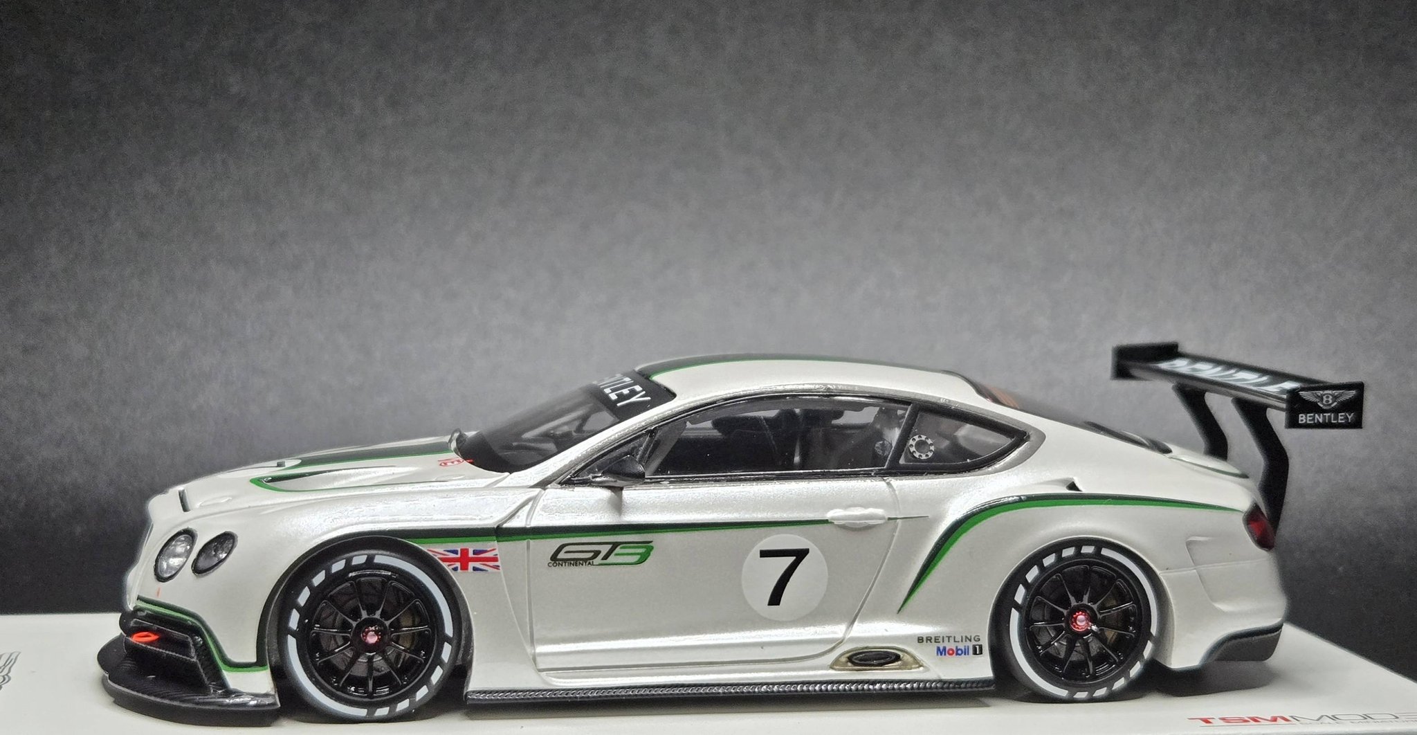 TSM 1/18 ベントレー コンチネンタル GT3 #84 モスクワ 2015 TSM 1/18