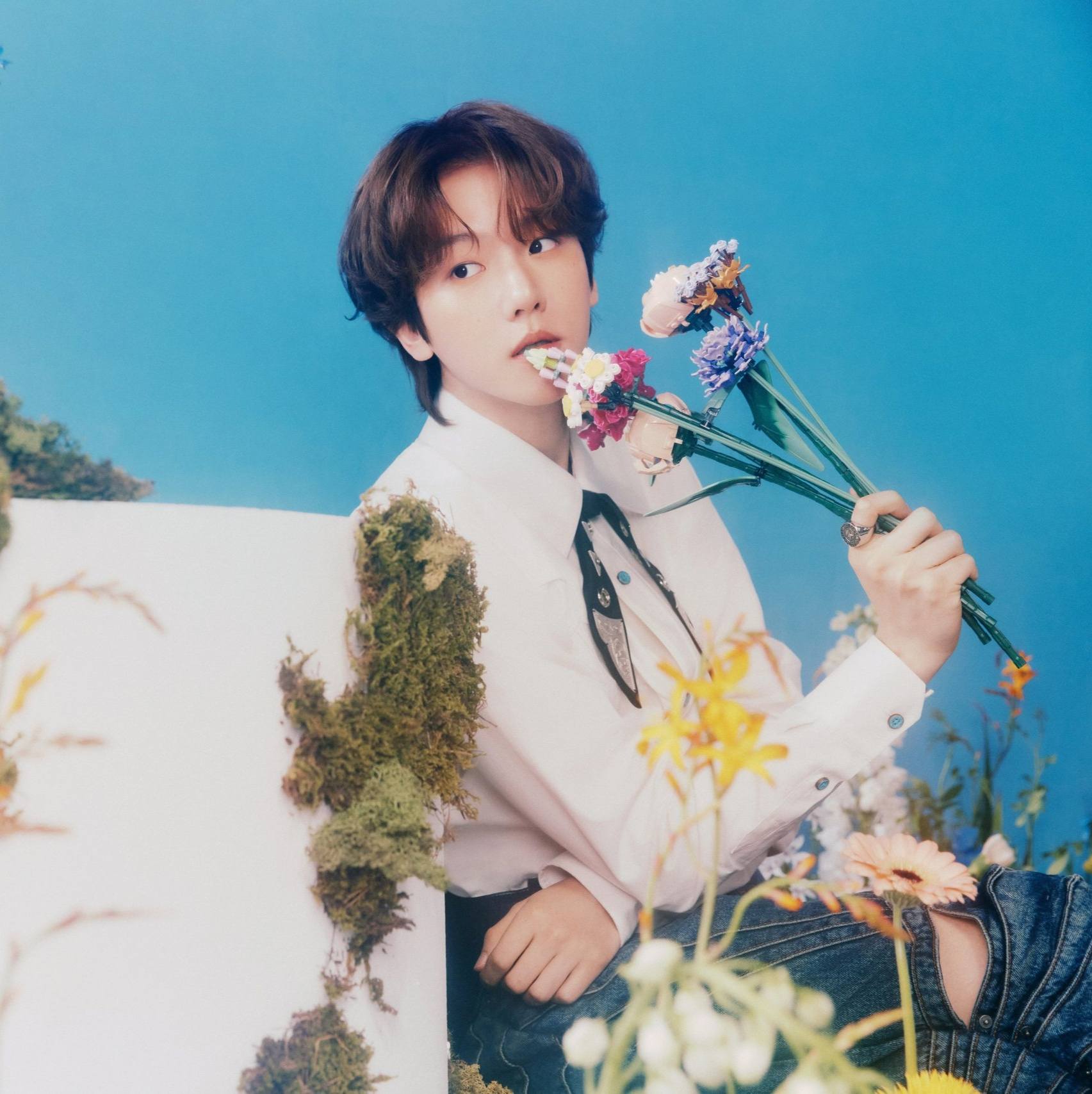 Baekhyun's China Photobook 'Stay' and 'Somewhere else' versions