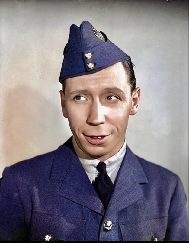 The George Formby Society - A publicity shot of George Formby from the ...