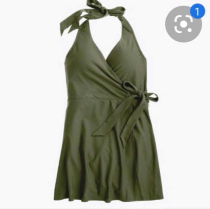 j crew halter wrap swim dress New J.Crew is red and size 8. The body material consists of 87% polyamide and 13% elastane, while the lining is 79% polyester. This one-piece swimsuit has a NPU-Jasutinn-202403